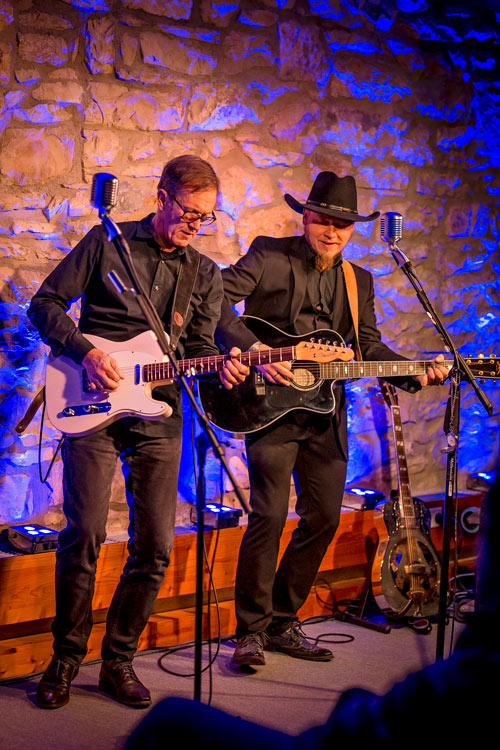 Roman Hofbauer und Josef Baumgartner als Folsom Prison Band live auf der Bühne